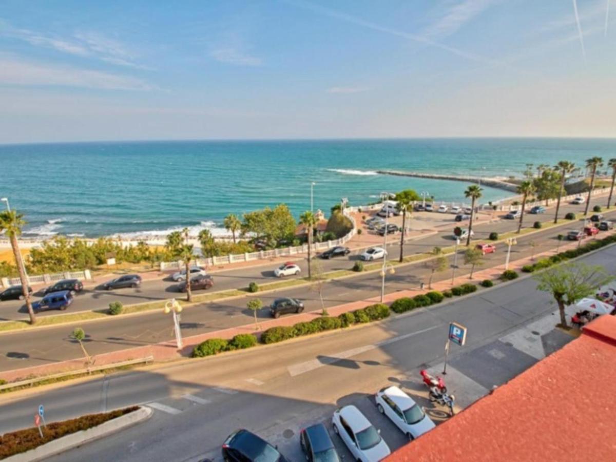 Chic Beachfront Flat With Amazing Sea Views And Private Indoor Parking Benalmadena Ngoại thất bức ảnh